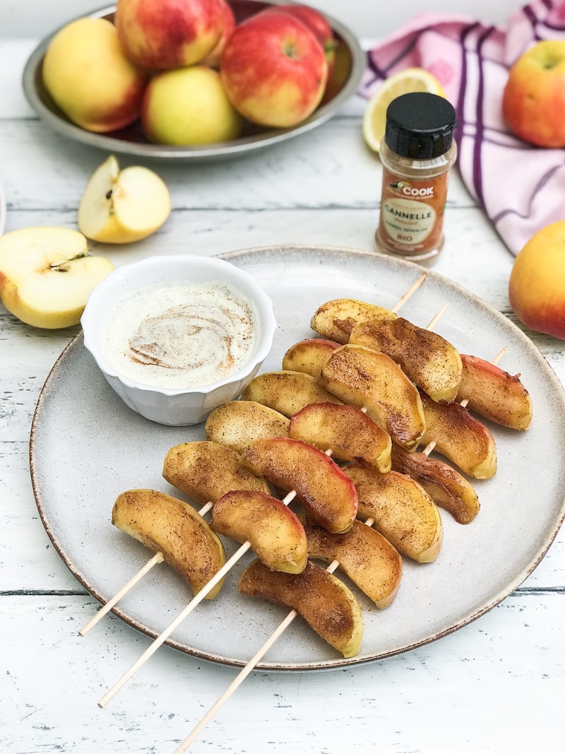 Brochettes pommes canelle
